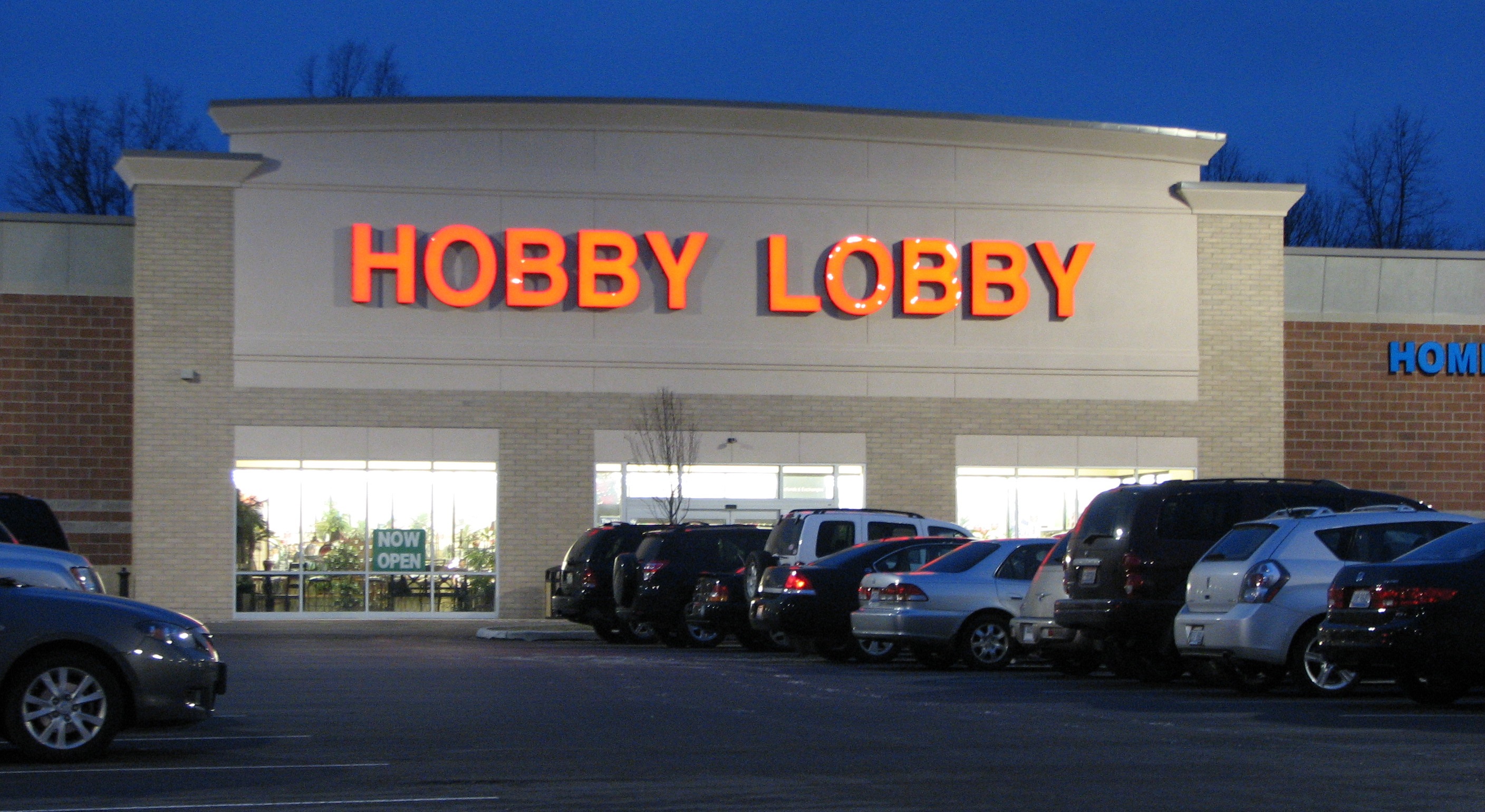 BREAKING: HOBBY LOBBY CLOSING ALL 900+ STORES NATIONWIDE, 43,000 LAID OFF