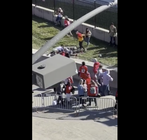 HEROES: Video Shows Moment Heroic Kansas City Chiefs Fans Tackle One of the Shooters at Victory Parade