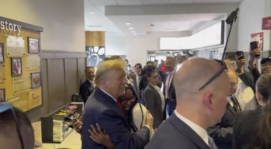 🍗🇺🇸 “It’s the Lord’s Chicken”: President Trump Makes Surprise Stop at Atlanta Chick-fil-A 🍗🇺🇸